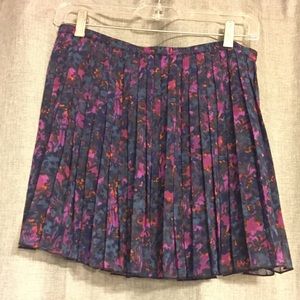 Pleated mini skirt